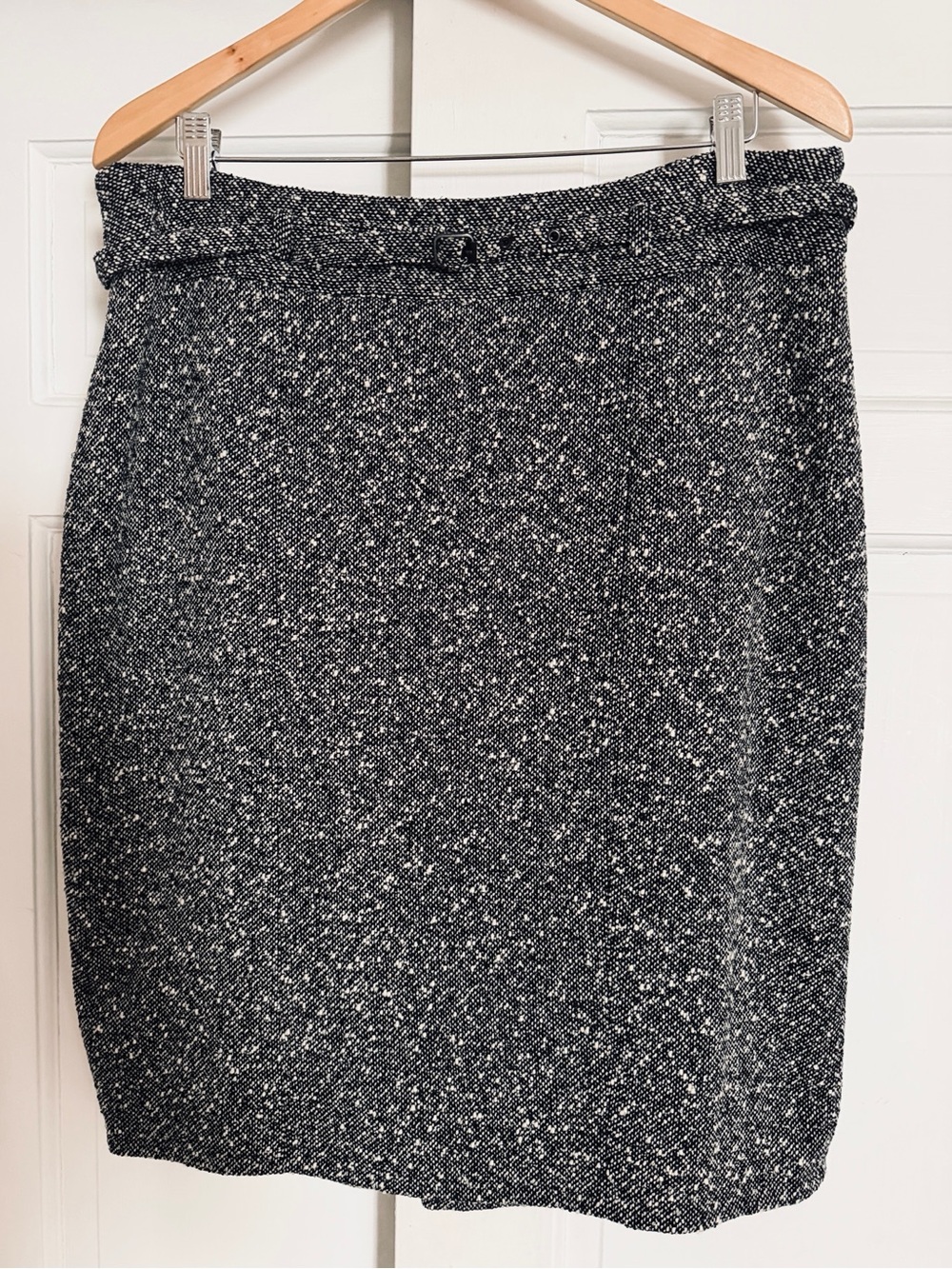 Gerard Darel Classic wool Black & White Tweed Pencil Skirt